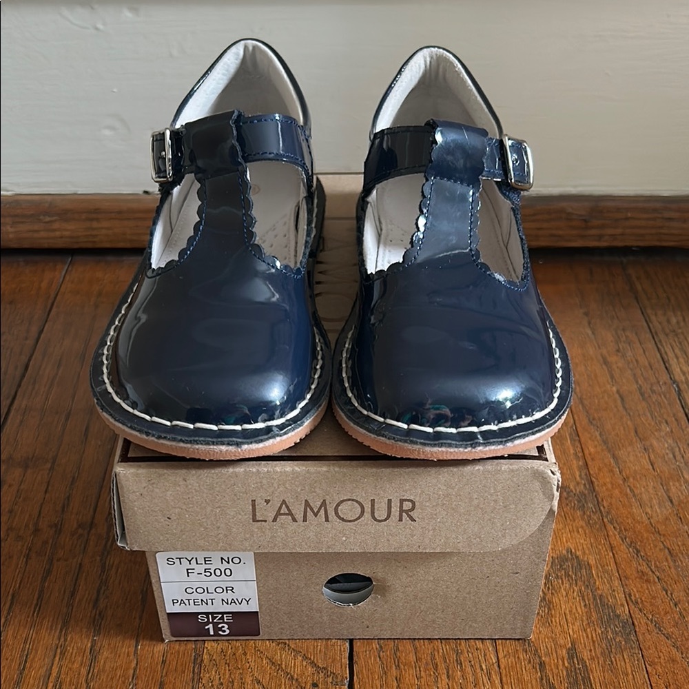 L'Amour Navy Patent Scalloped T-Strap Mary Jane (Toddler 13)